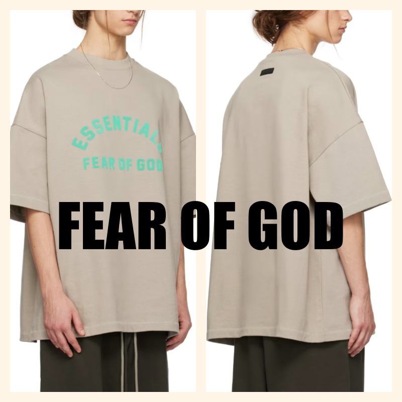 FEAR OF GOD ESSENTIALS シャツ