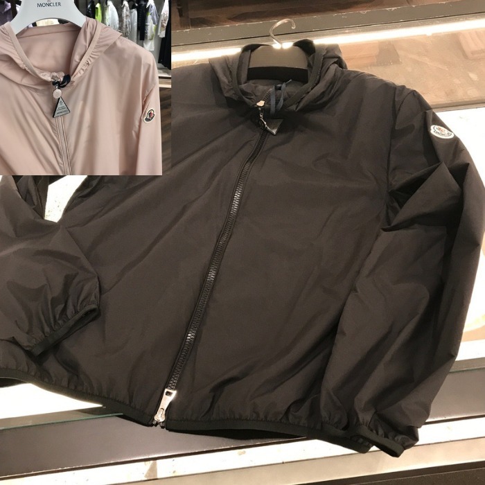 パリ直営店買付【MONCLER】Fegeo フード付きパーカー☆４色
