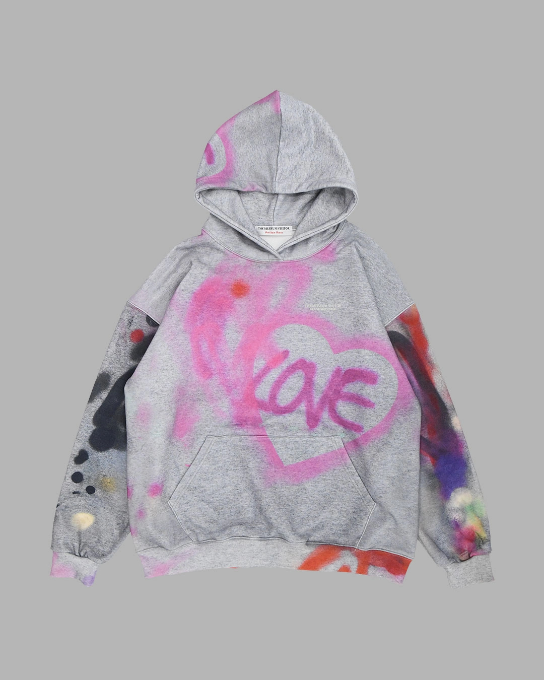 パーカー・フーディ THE MUSEUM VISITOR LOVE MULTI SPRAYED PRINTED HOODY (GREY)