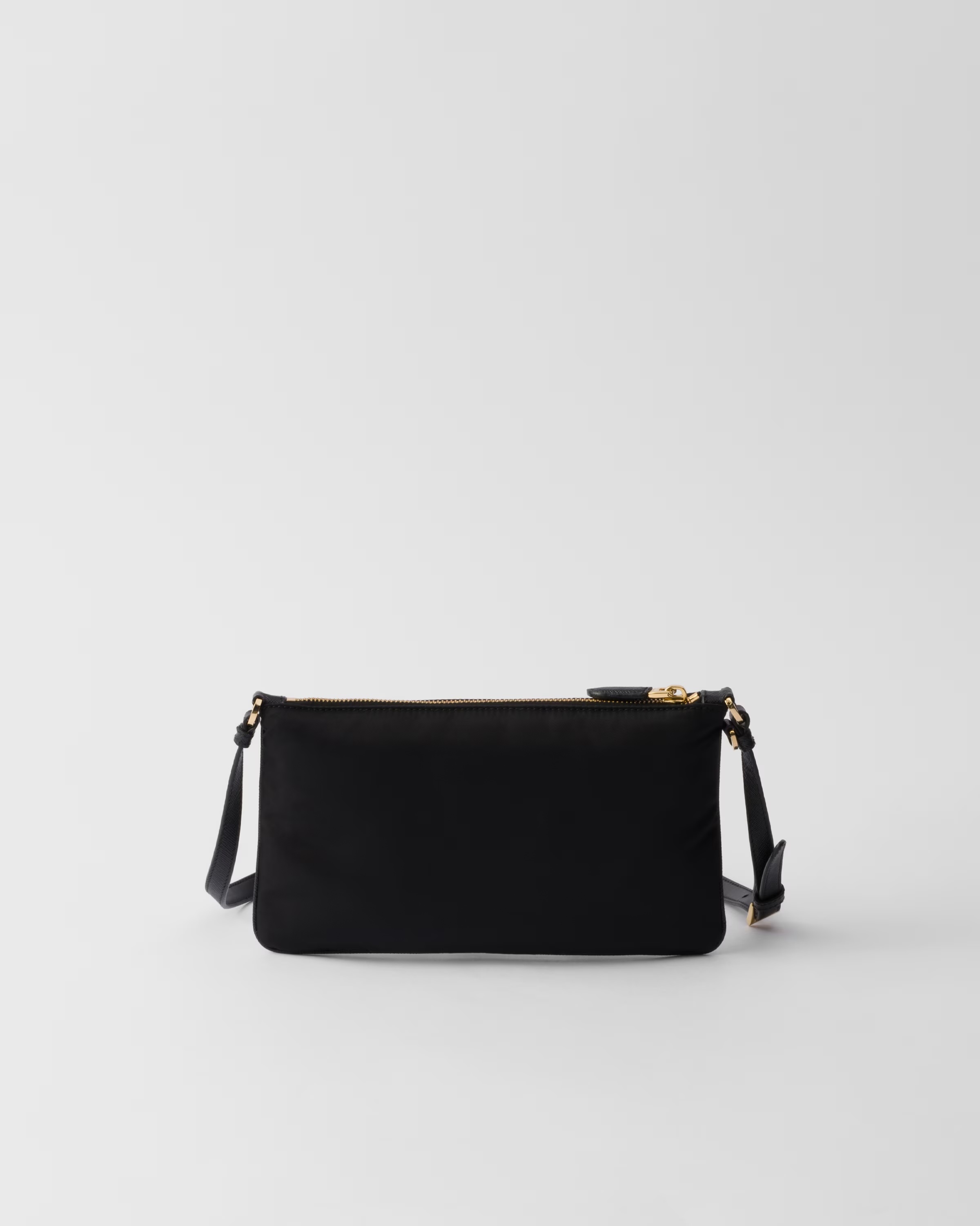 PRADA【入手困難】Re-Nylon ミニバッグ☆シンプル定番デザイン☆