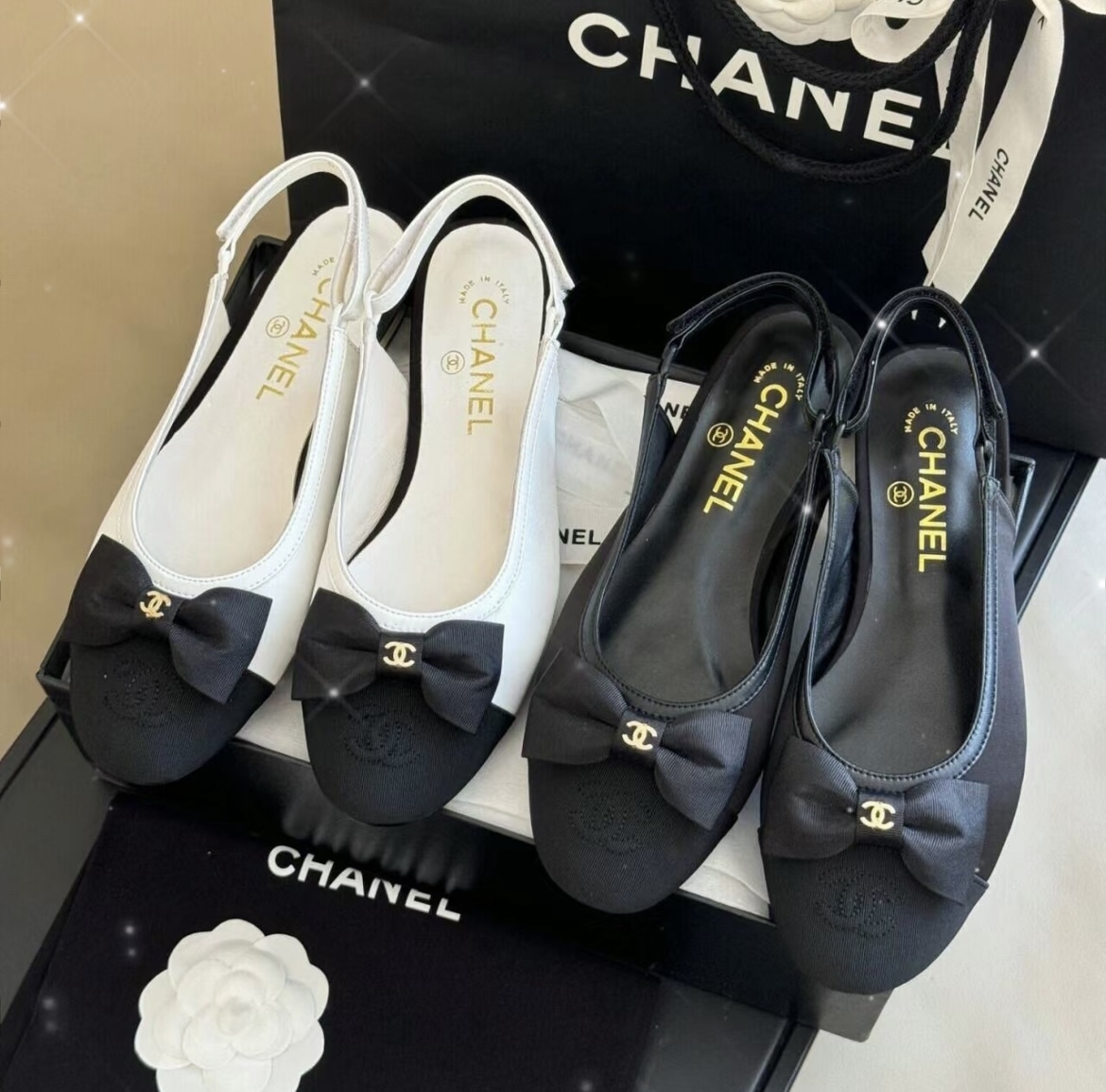 ヒールのゴールドがアクセント☆ CHANEL スリングバックシューズ
