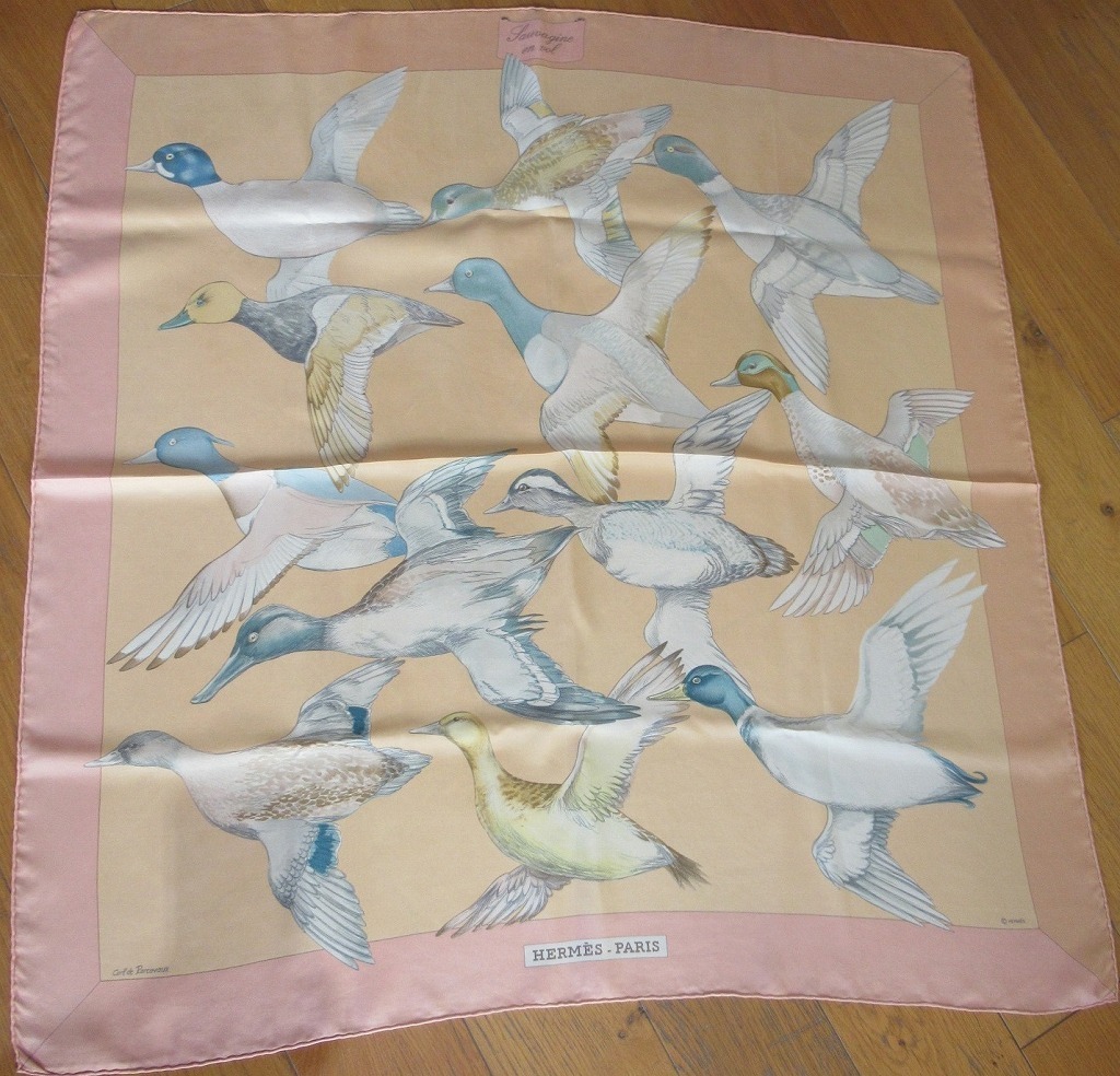 フランス発 ☆HERMES☆ ヴィンテージ カレ 90 Sauvagine en Vol