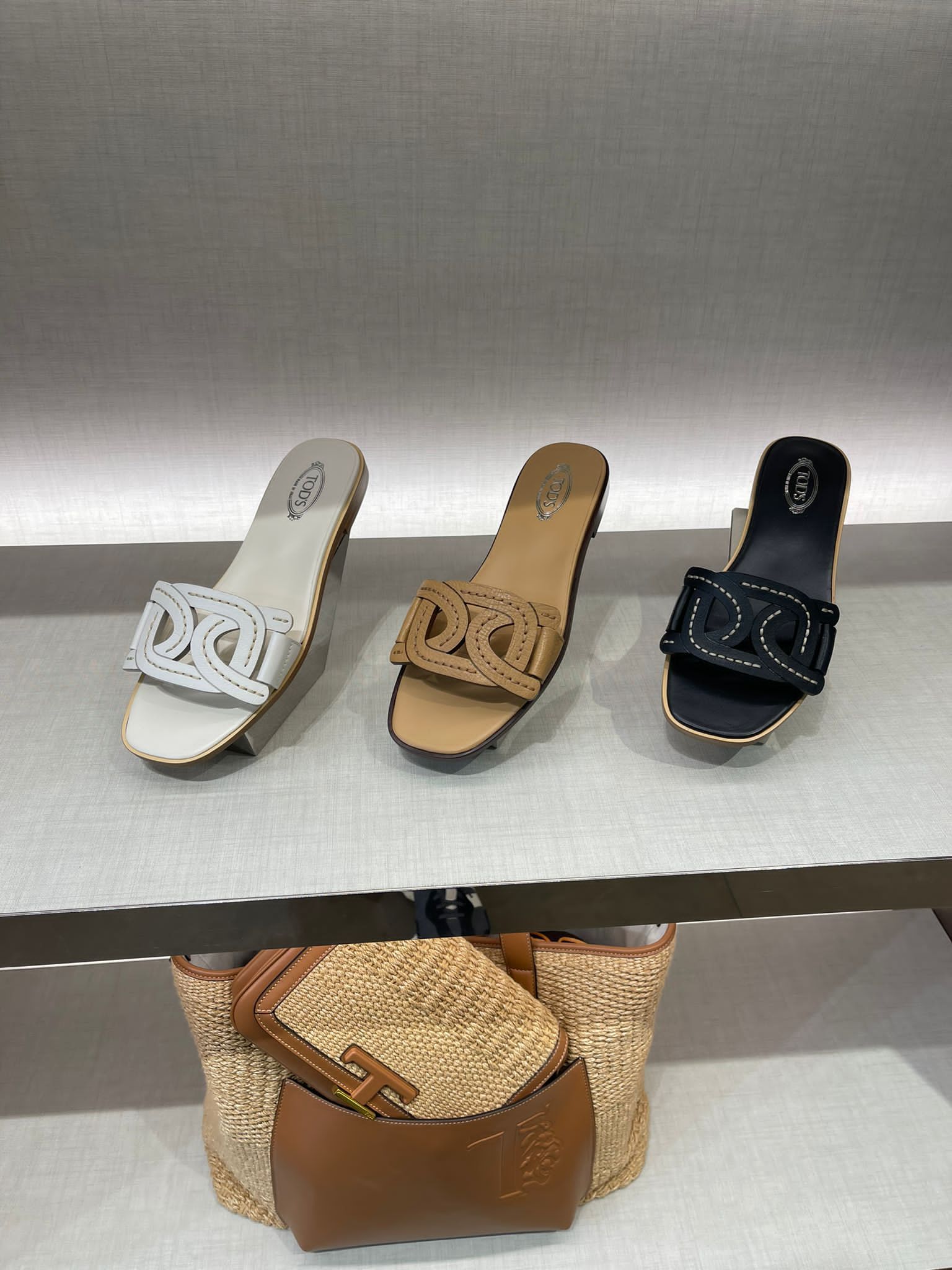 ★セール価格★【TOD'S】ケイト サンダル CUOIO 05G CATE 送料込