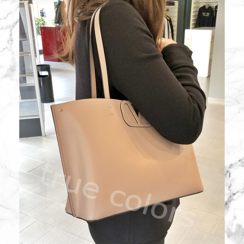 VALENTINO FILLME VLOGO装飾 レザー トートバッグ *POUDRE VALENTINO FILLME VLOGO レザー ショッピングバッグ *POUDRE