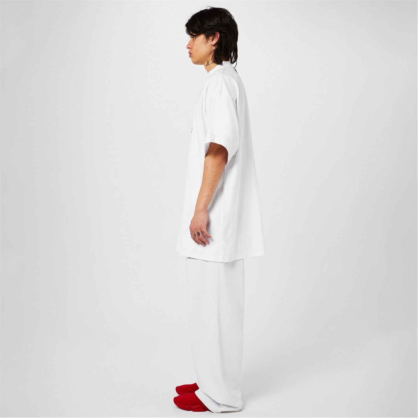 人気/関税込【BALENCIAGA×adidas】オーバーサイズ ロゴ Tシャツ Balenciaga x adidas Oversized T-Shirt 'Red' 712398TNVA66278