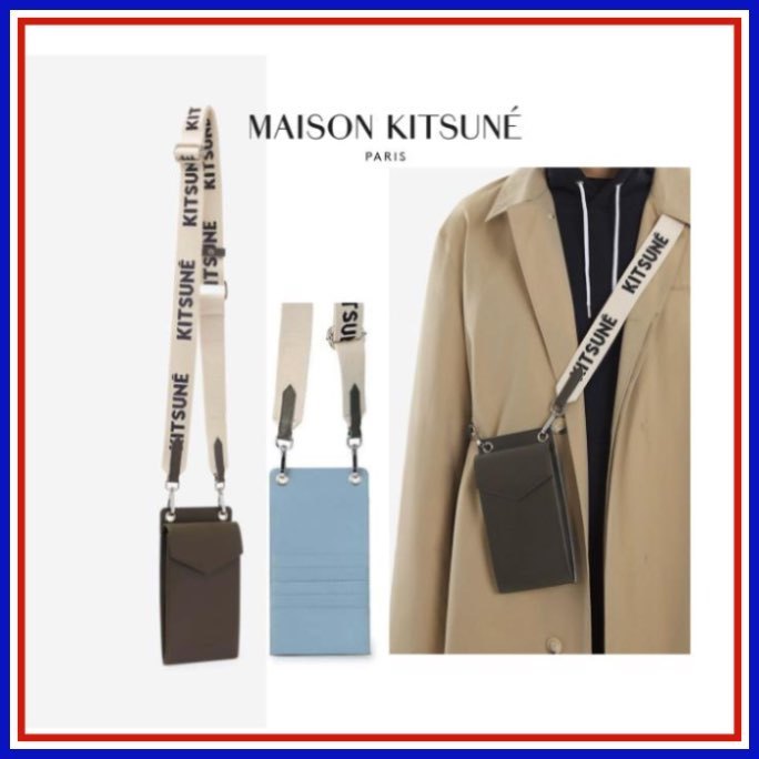 即発 MAISON KITSUNE ショルダーバッグ ボディバッグ 革 カーキ