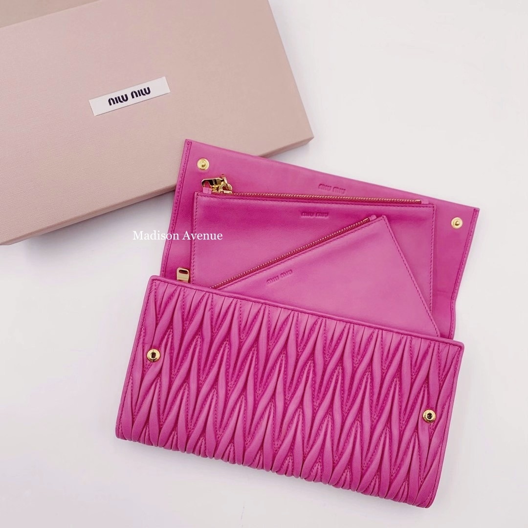 MIU MIU MATELASSE 長財布 クラッチバッグ クラッチバッグ