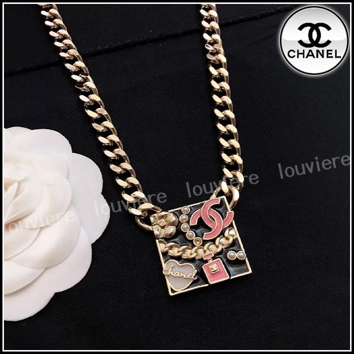 【ハート×ロゴがかわいい☆】CHANEL ネックレス CCロゴ CCロゴ×ハートが可愛い♪】CHANEL ネックレス CC ハート