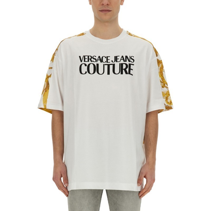 Tシャツ・カットソー VERSACE JEANS SS24 T-SHIRT WITH LOGO (76GAH613_JS287G03)