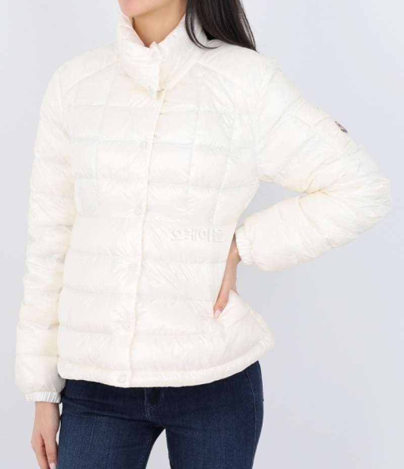 MONCLER｜DOWN JACKETS (1A00006 595ZZ 034)