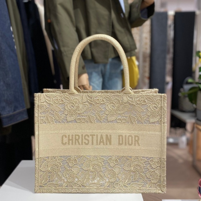 ★Dior★Dior Book Toteバッグ ミディアム