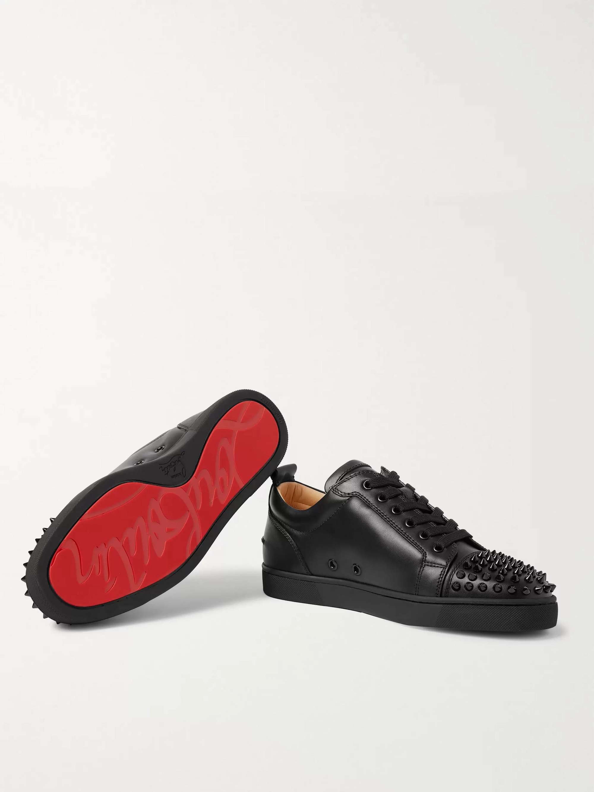 ■CHRISTIAN LOUBOUTIN■スパイクキャップトゥ レザースニーカー CHRISTIAN LOUBOUTIN Louis Junior Spikes レザー キャップトゥ