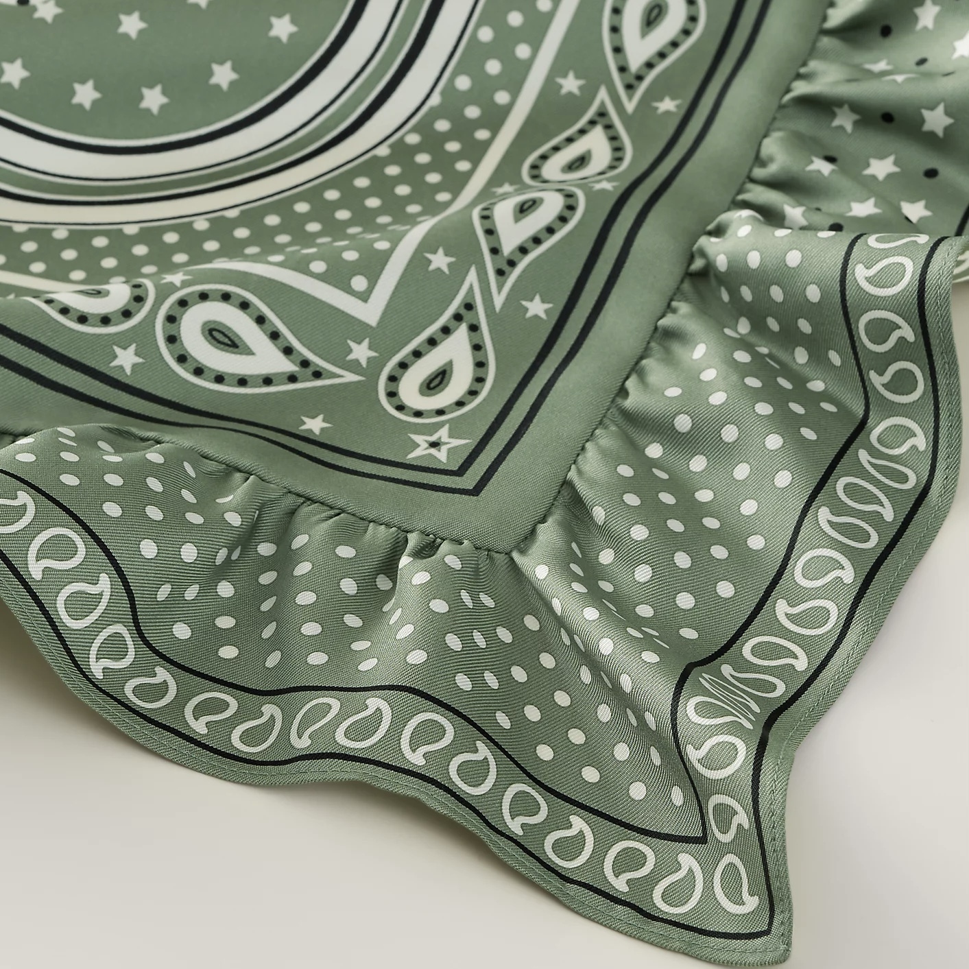 新作☆24S/S Hermes Brides de Gala Bandana a Pois scarf 70