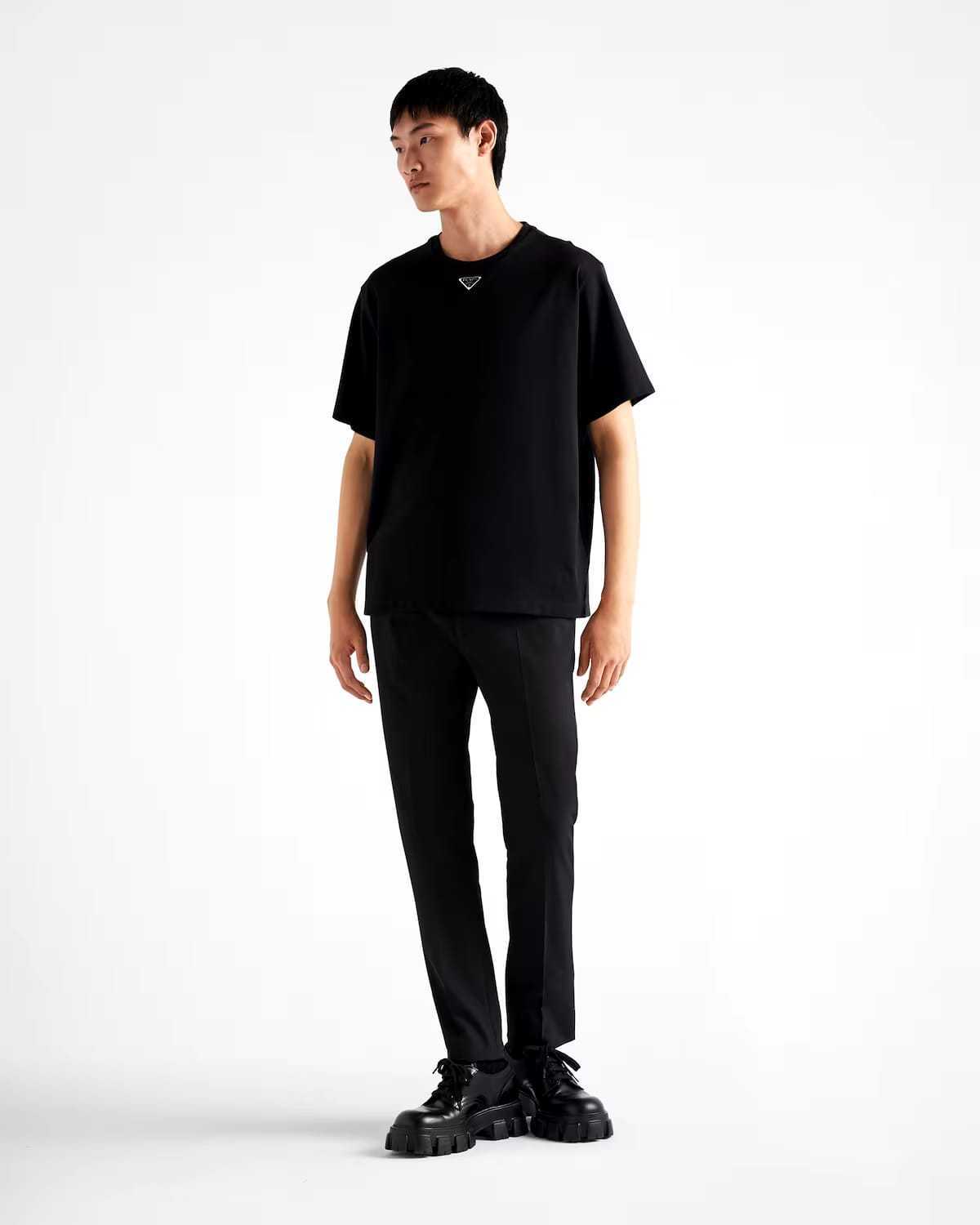 【PRADA】送料・関税込★コットン マンツーマンTシャツ cq5dam.web.hebebed.600.600.jpg