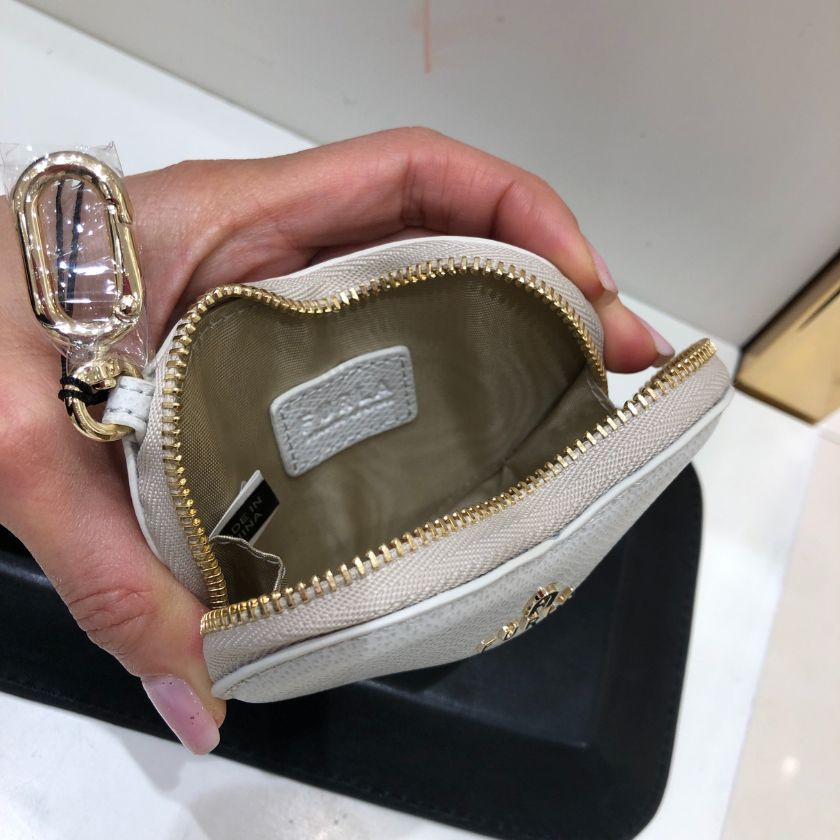6万取引突破★UPS速達便利用!【FURLA】コイン・キーケース 6万取引突破☆UPS速達便利用!【FURLA】WK00126_コインケース