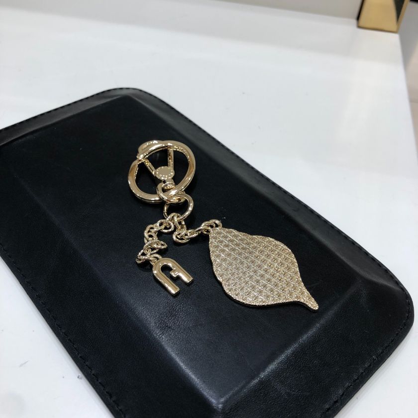 6万取引突破★UPS速達便利用！【FURLA】WR00469_キーホルダー 6万取引突破☆UPS速達便利用！【FURLA】WR00609_キーホルダー