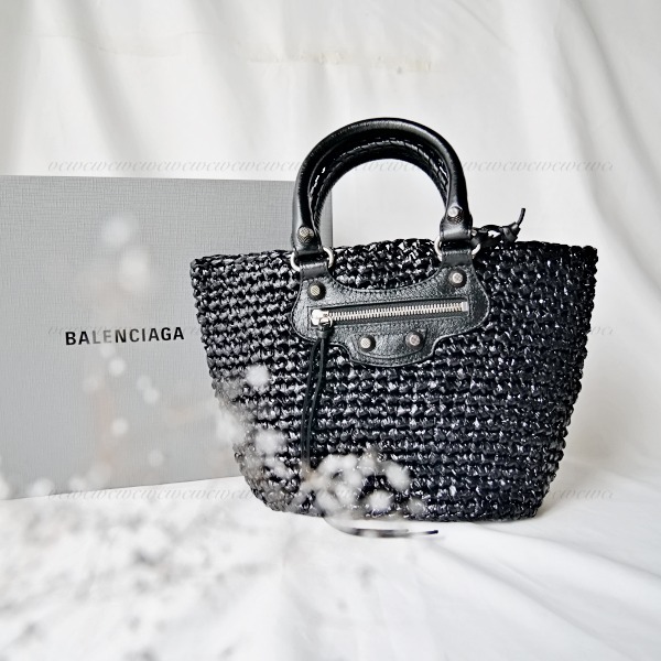 VIP価格☆BALENCIAGA LE CAGOLE スモール パニエ かご 限定！すぐ届く！BALENCIAGA LE CAGOLE スモール パニエ