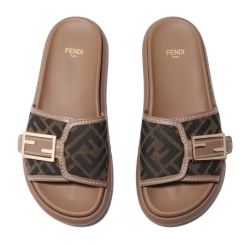 追跡あり★FENDI★ロゴスライドサンダル