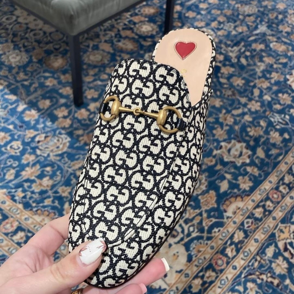 26.5cm GUCCI(グッチ) スリッポン(レディース) - 海外通販のBUYMA