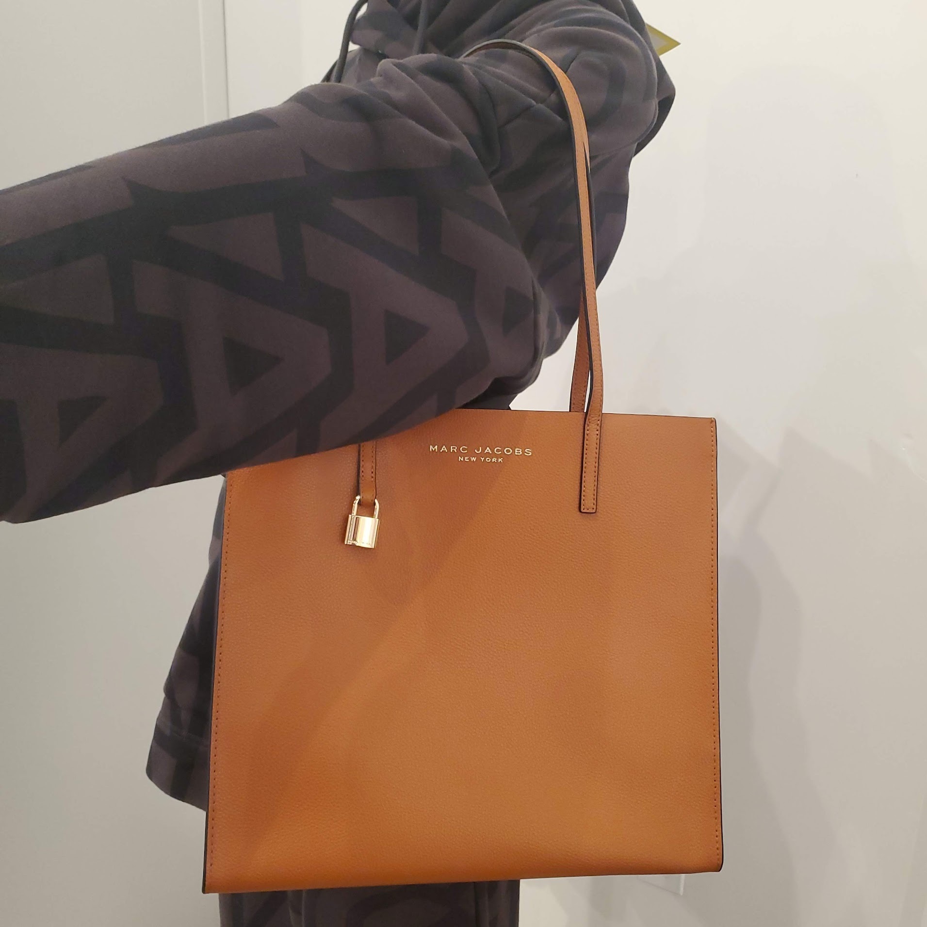 MARC JACOBS グラインドトートバッグ A4対応