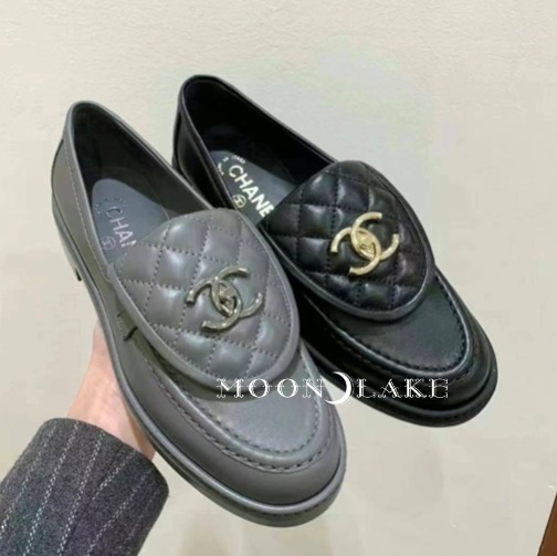 《24SS★》CHANEL ローファー ターンロック CC