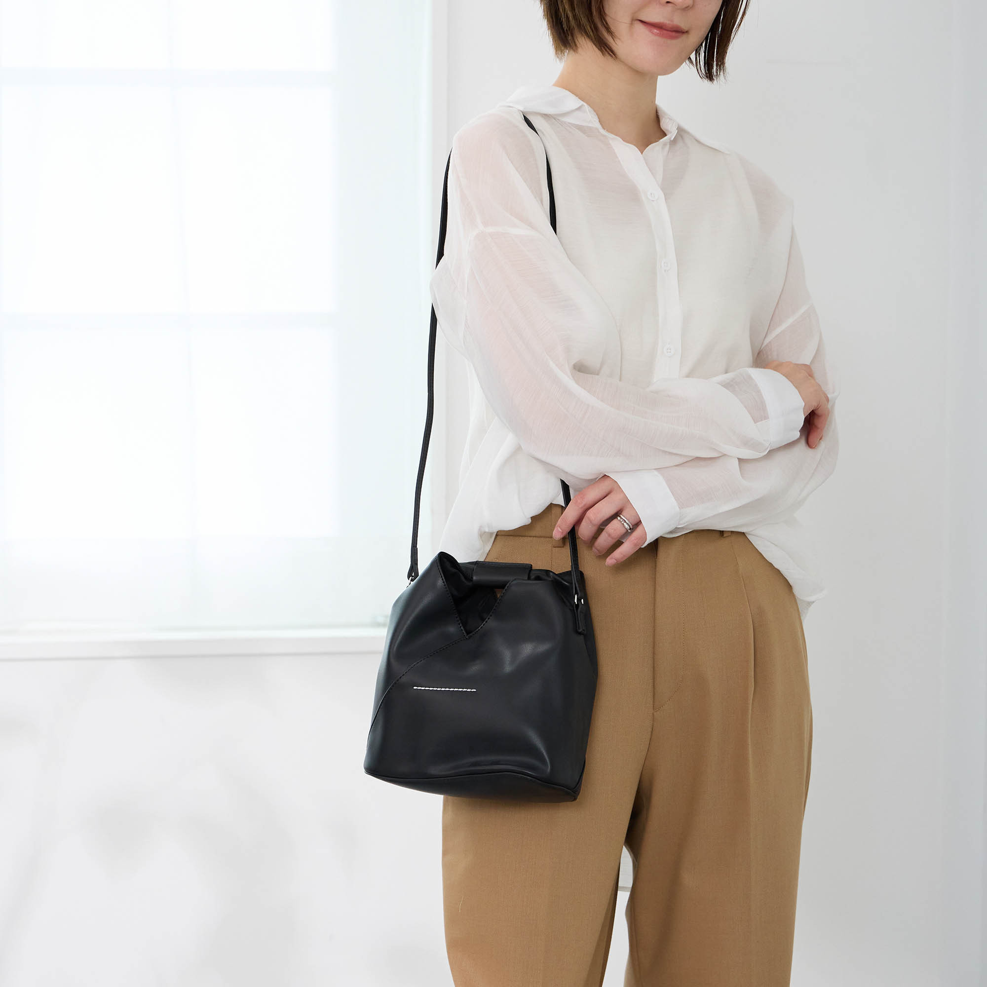 【国内即発】エムエムシックス バッグ SB6WD0026 P6444 T8013