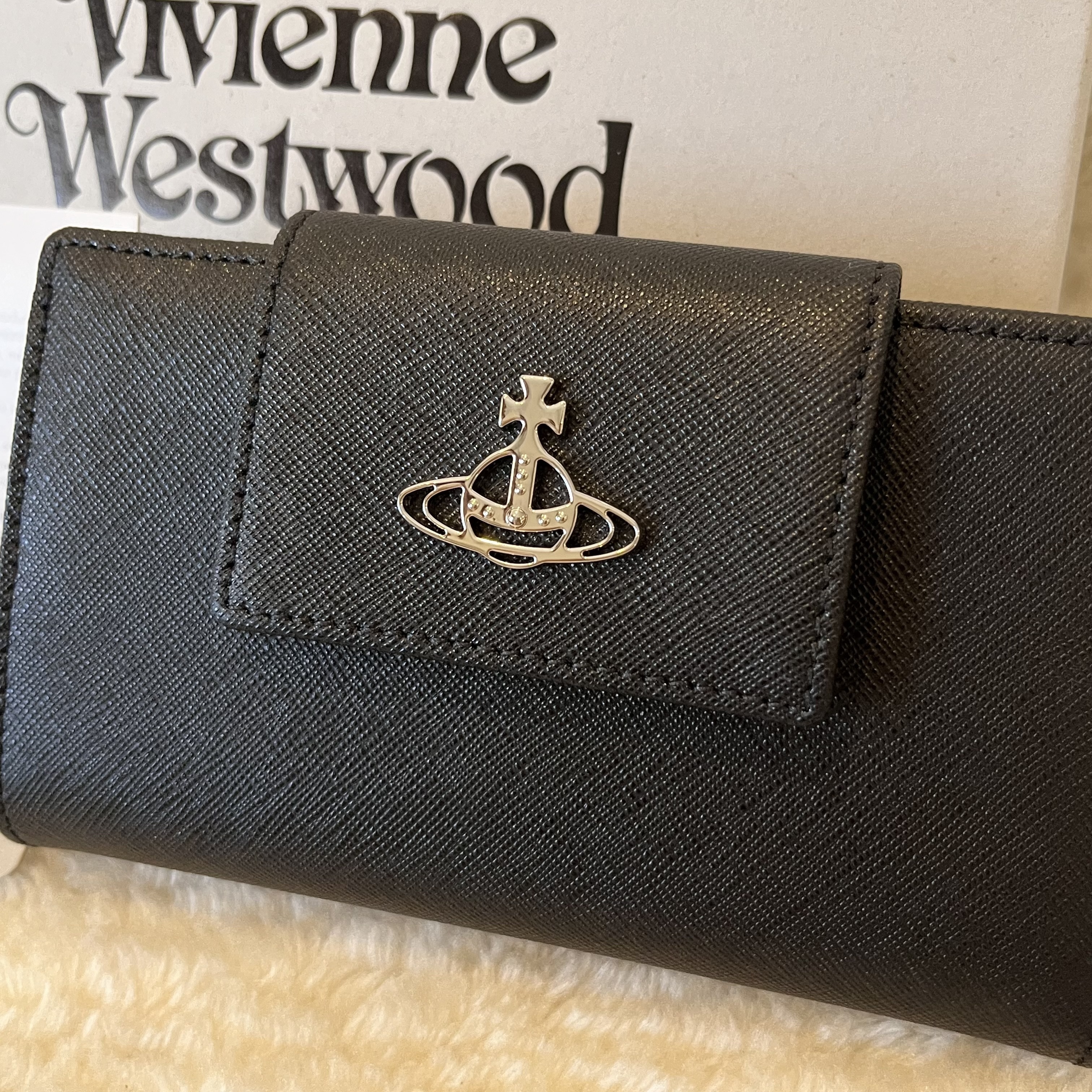 人気◆ヴィヴィアンウエストウッド 財布 New MD Wallet