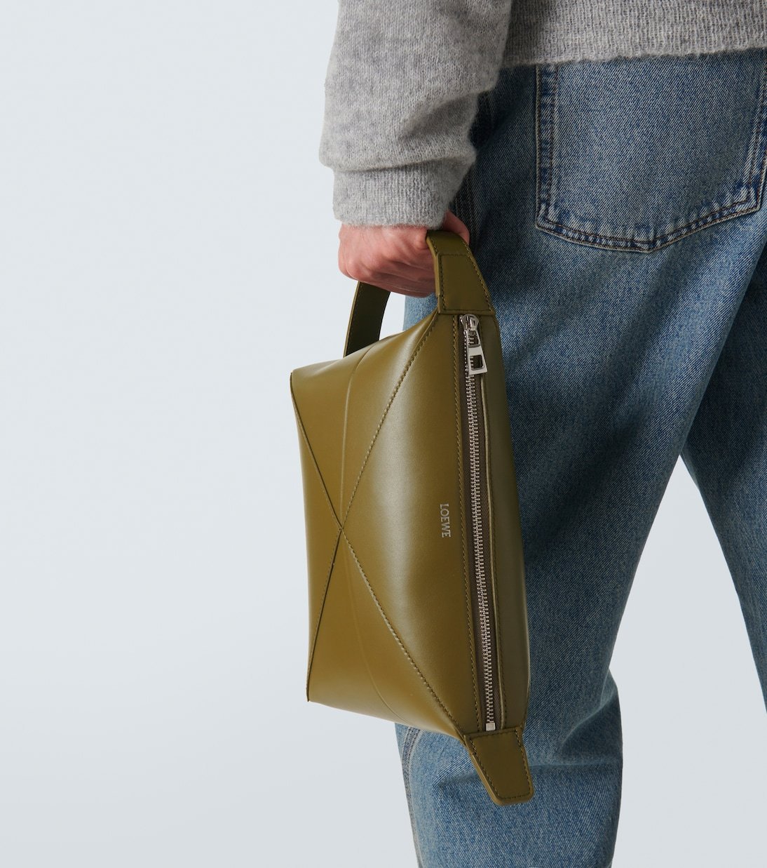 【LOEWE】ロエベ パズルフォルド ウォッシュバッグ LOEWE パズル フォールド レザー ウォッシュバッグ 人気 (LOEWE