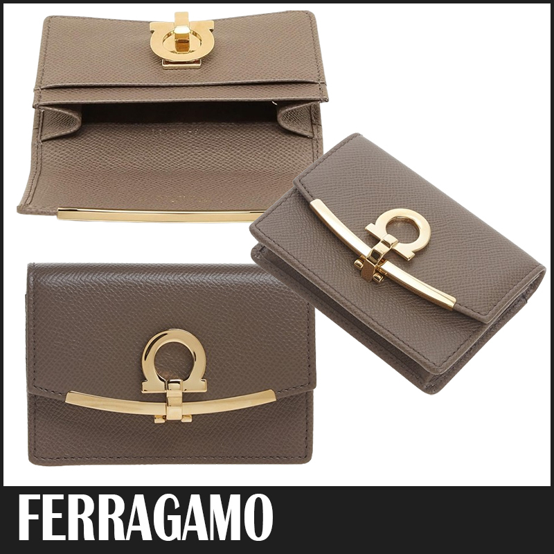 ☆送料関税込☆FERRAGAMO ガンチーニ キーリング付 カードケース
