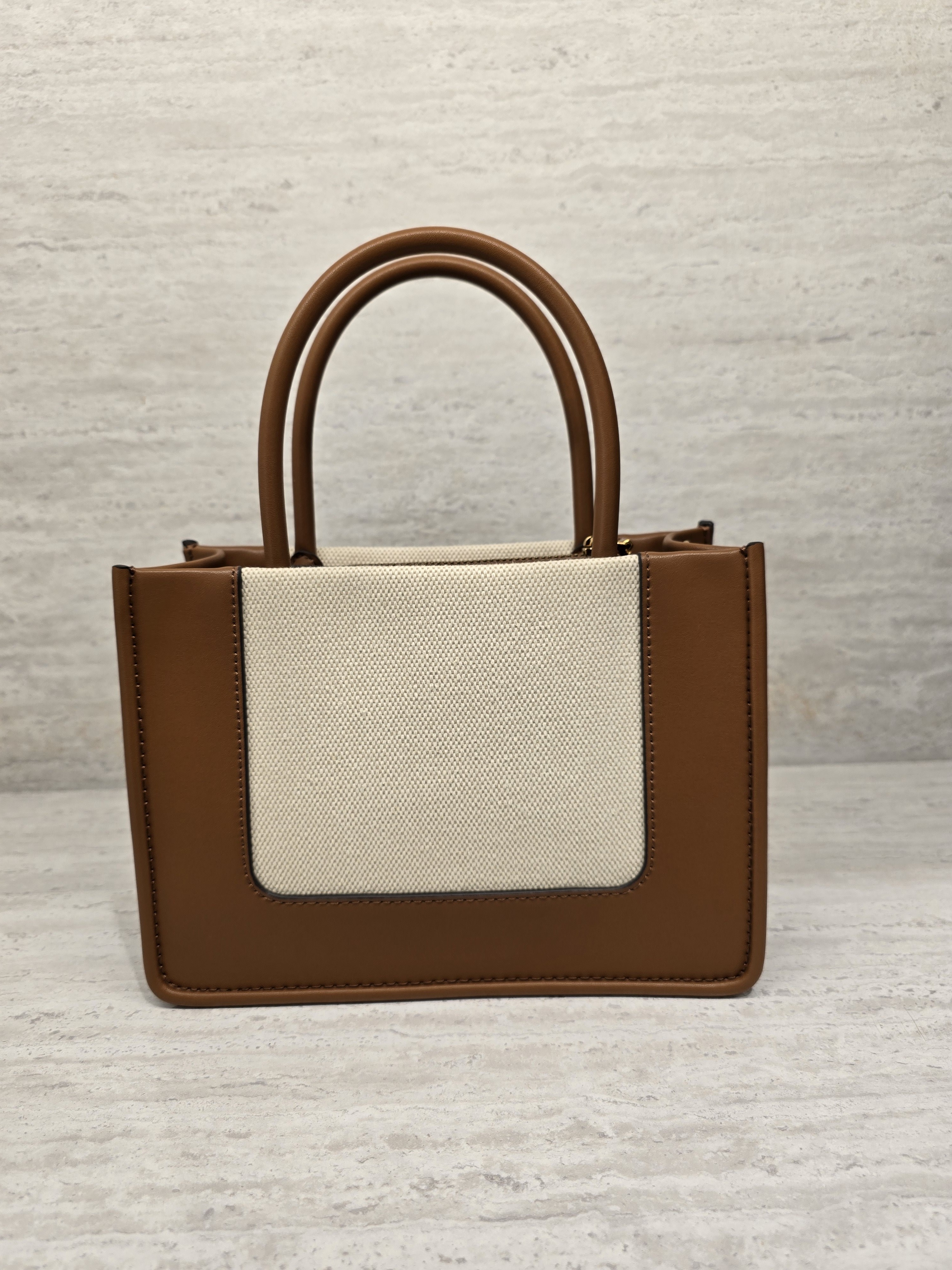 追跡有★Charles＆Keith A4 Daylla デイラー トートバッグ CHARLES & KEITH Daylla デイラー トートバッグ （Orange