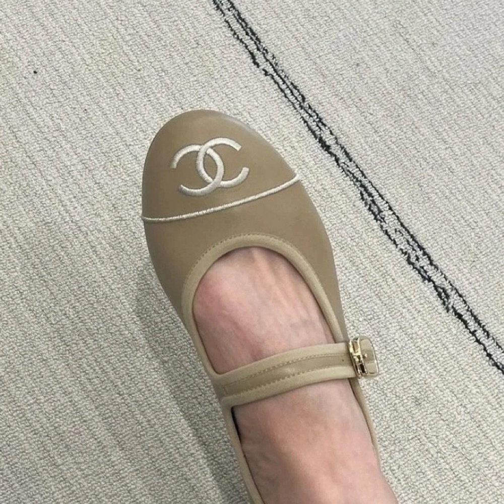 履き心地◎人気【CHANEL】 メリージェーン