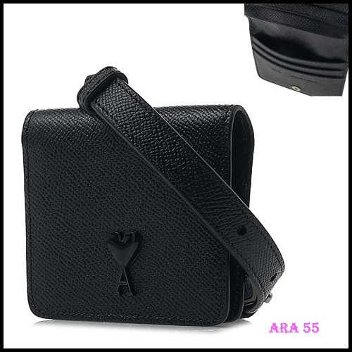AMI PARIS（アミ パリス)/関税送料込み ストラップカード財布