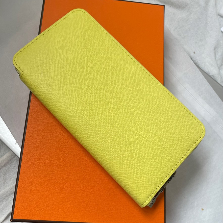 ◇他色も◎◇ HERMES(エルメス) 《シルクイン》 クラシック 財布