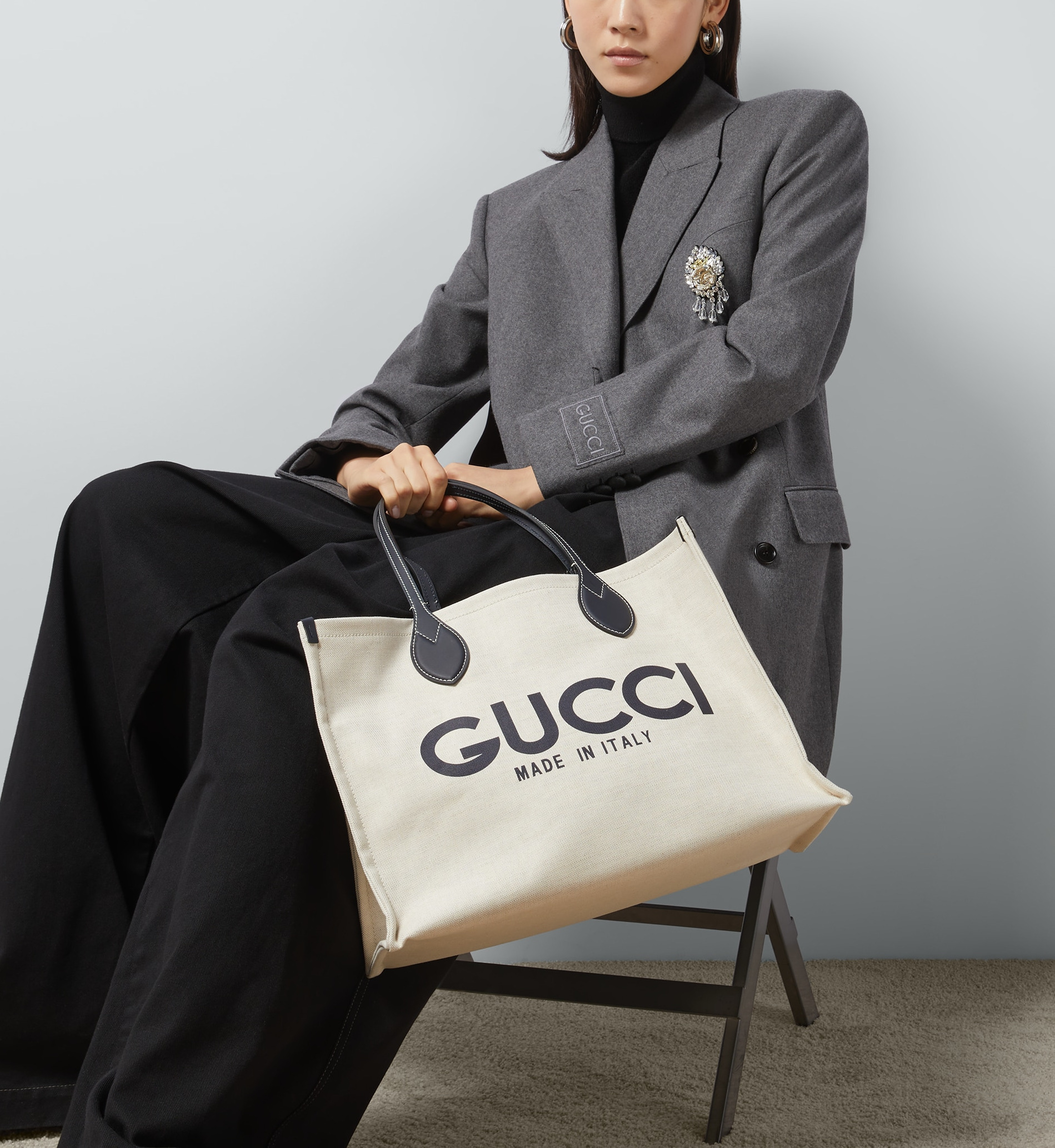 ☆オススメ【GUCCI】GUCCIプリント トートバッグ たっぷりサイズ
