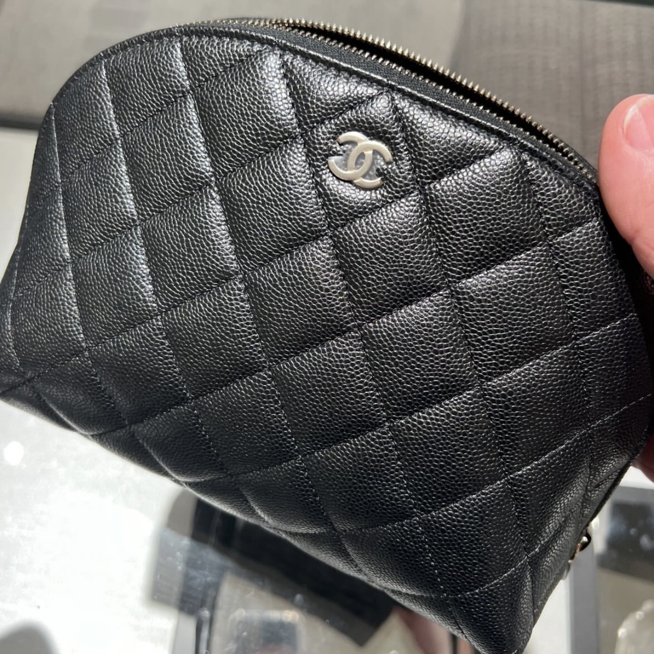 【メイク道具入れに♪】CHANEL クラシック ジップ ケース ポーチ