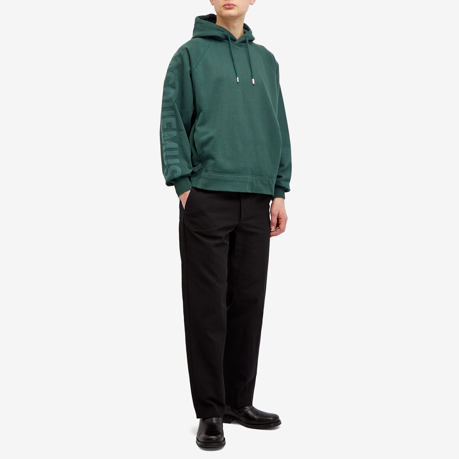 関税送料込【JACQUEMUS -ジャックムス-】タイポ 袖ロゴ パーカー