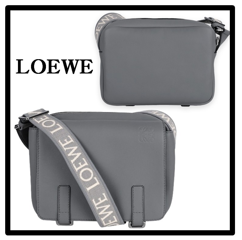 ★送料・関税込★LOEWE★ミリタリー メッセンジャーバッグ★