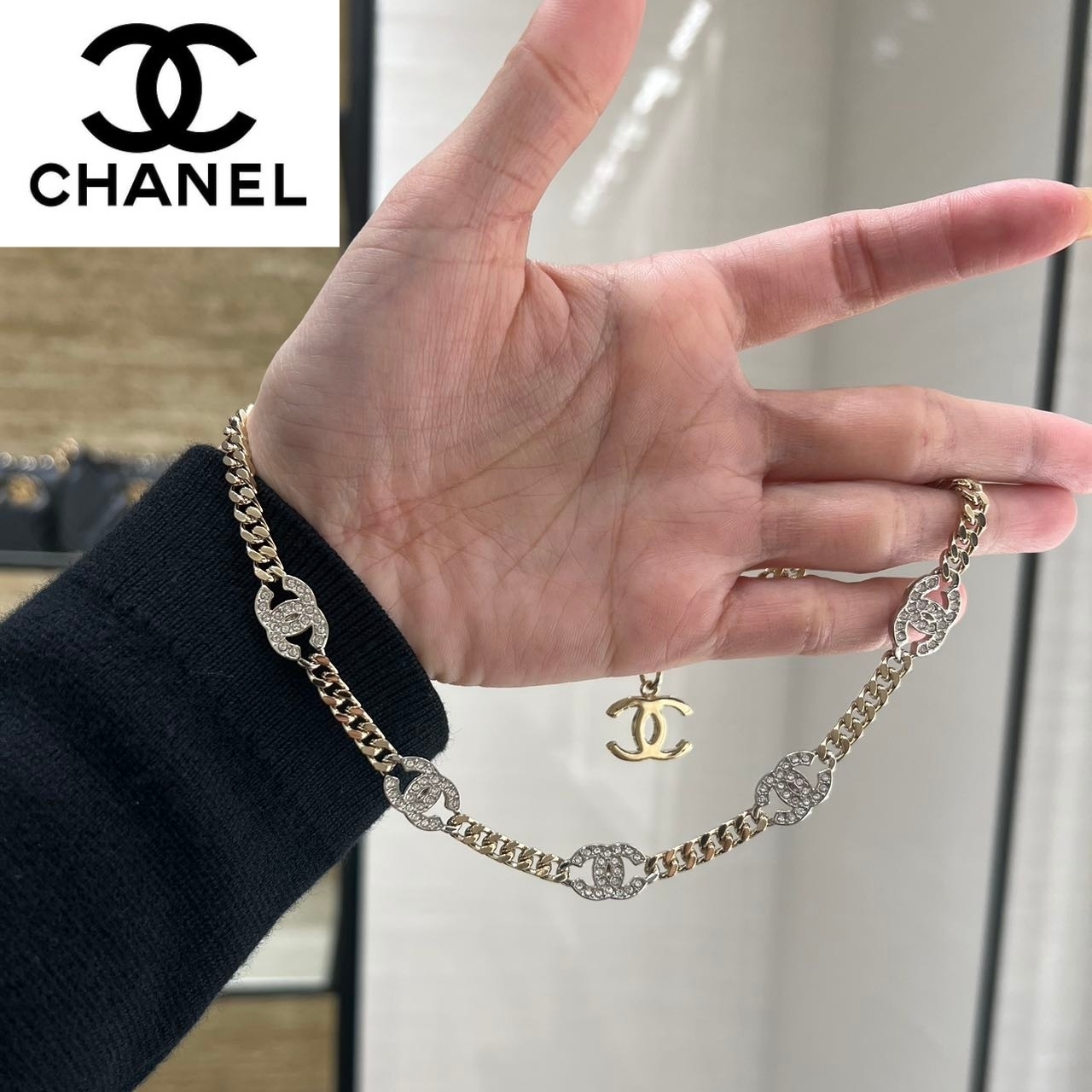 【CHANEL】ドレスにも相性◎シャネルCCマーク チョーカー