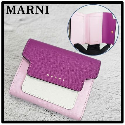 【関税込み】MARNI サフィアーノ バイフォールド 折りたたみ財布 楽天市場】MARNI マルニ 二つ折り財布 PFMOQ14U07 LV520