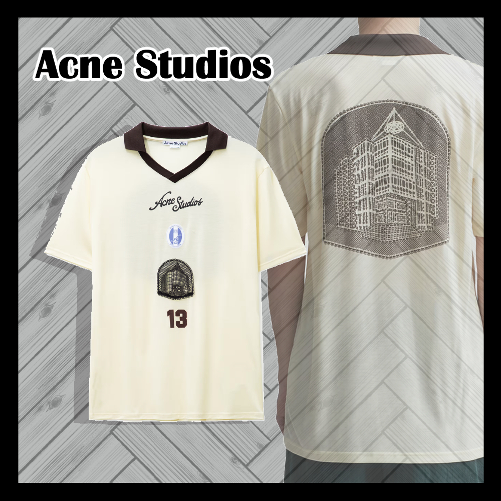 Acne Studios】Tシャツ プリント ロゴ Vネック Acne Studios