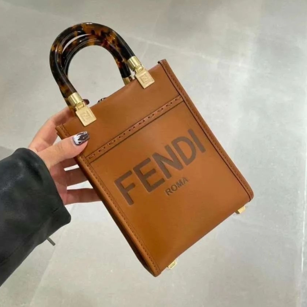 FENDI】サンシャイン ショッパー ミニ レザー ミニバッグ ロゴ