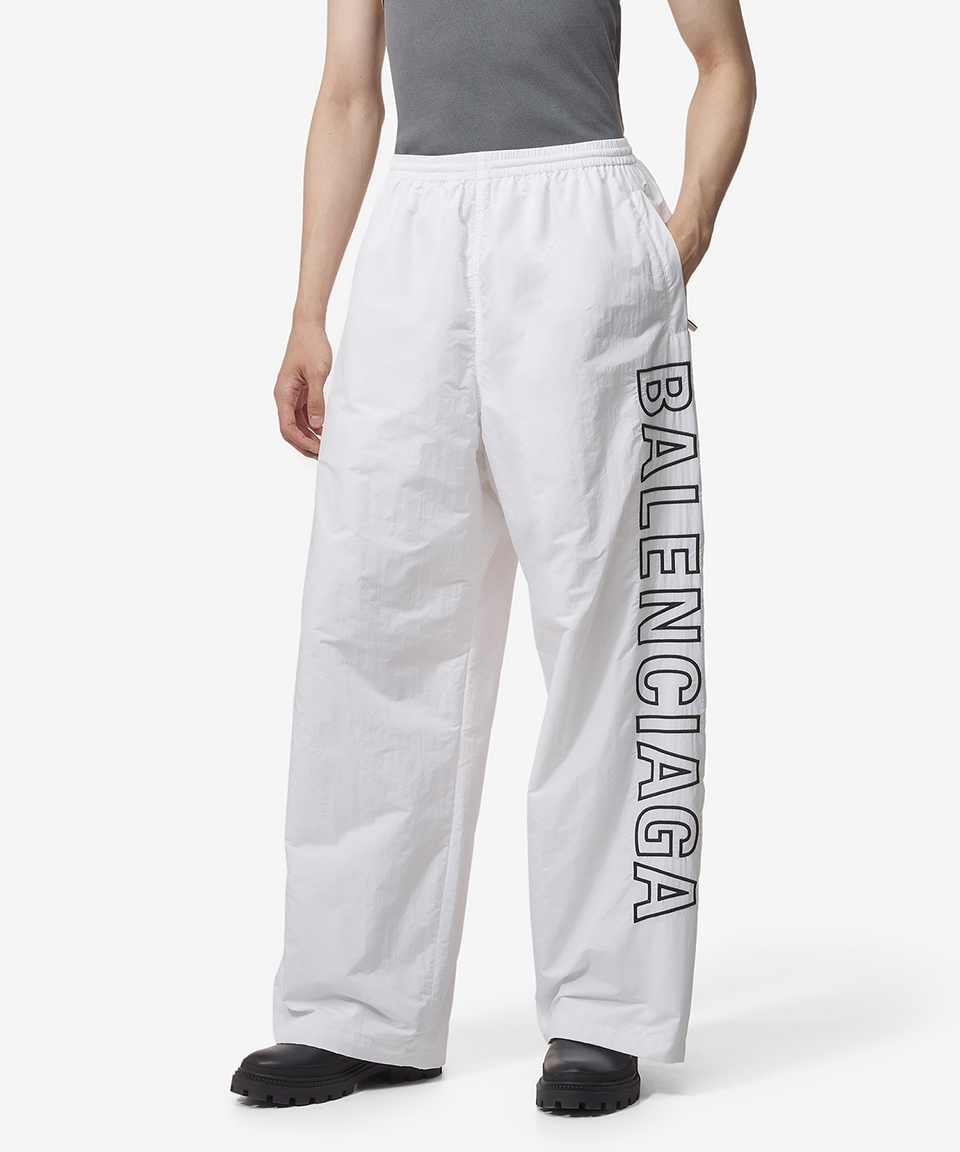 BALENCIAGA》 768829 TNO79 9000 トレック スーツ パンツ