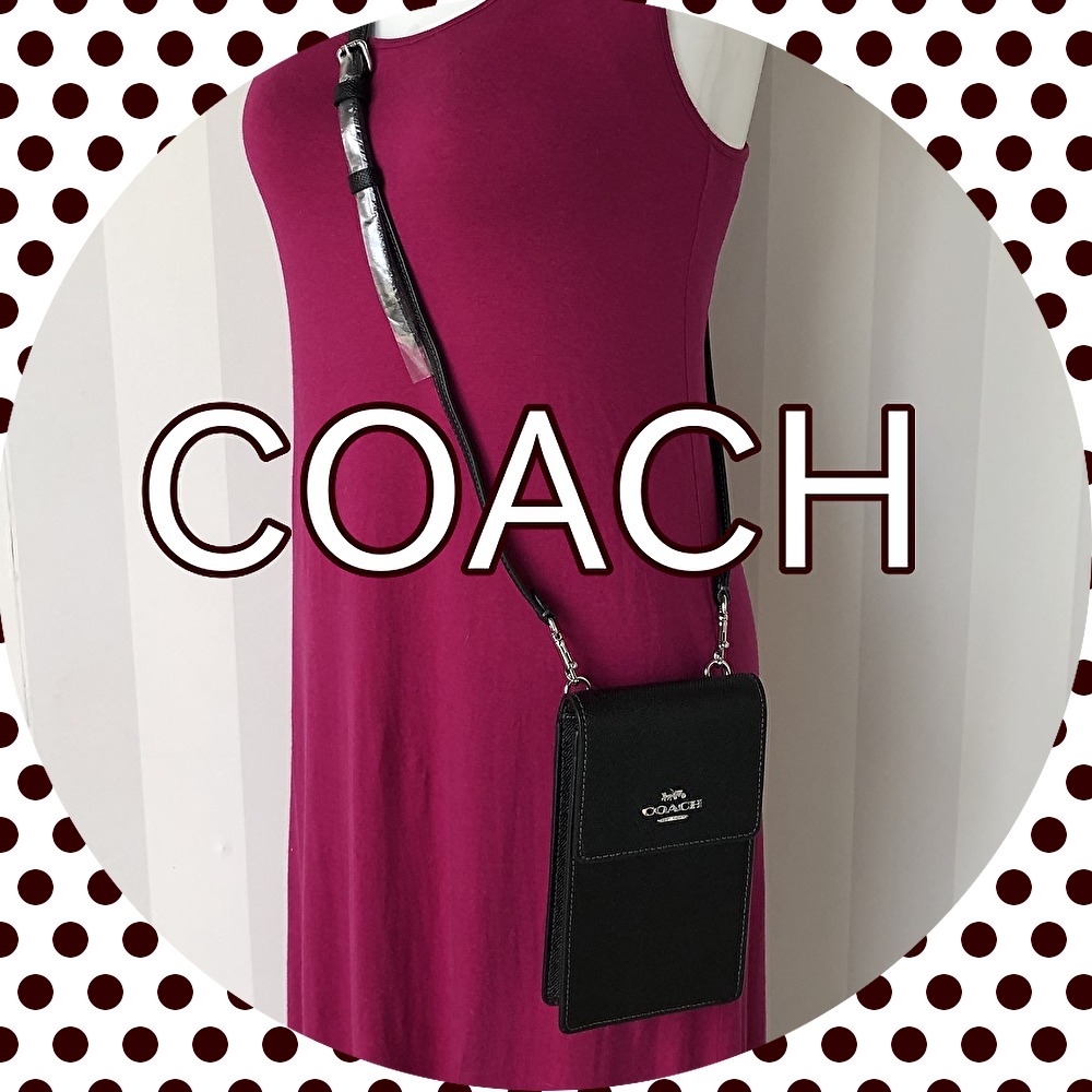 【国内即発】 COACH 斜めがけポシェット/クロスボディバッグ 黒