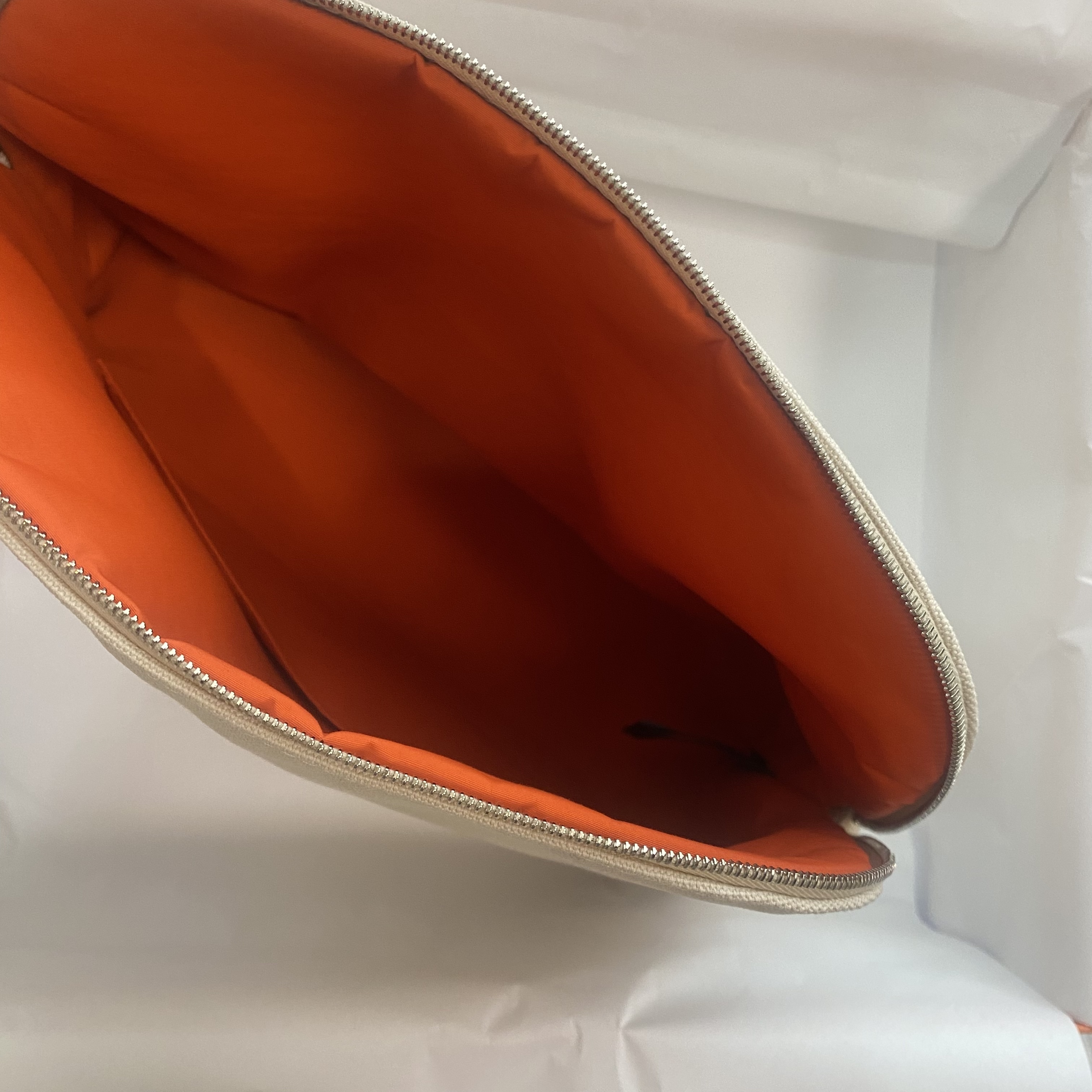 入手困難【HERMES】ボリードポーチ 31 ラージサイズ 用途色々 入手困難【HERMES】ボリードポーチ 31 ラージサイズ 用途色々