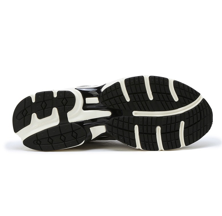【REEBOK】Premier Road Plus VI ☆ Silver☆韓国の人気★追跡可 Reebok PREMIER ROAD PLUS VI SILVER （リーボック プレミア