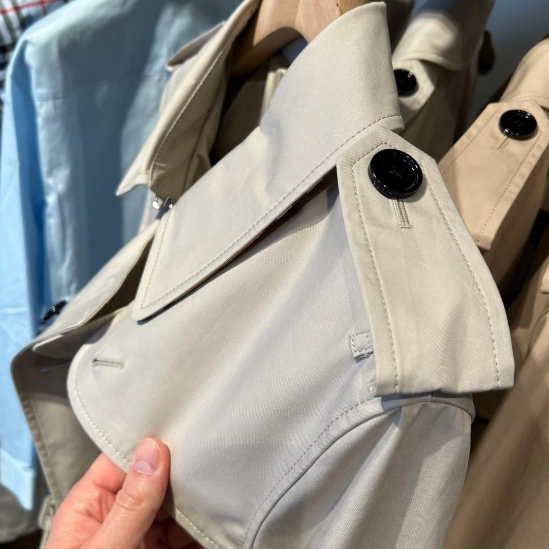 お買い得！！★ バーバリー ★ Egremont トレンチコート BURBERRY】EGREMONT トレンチコート