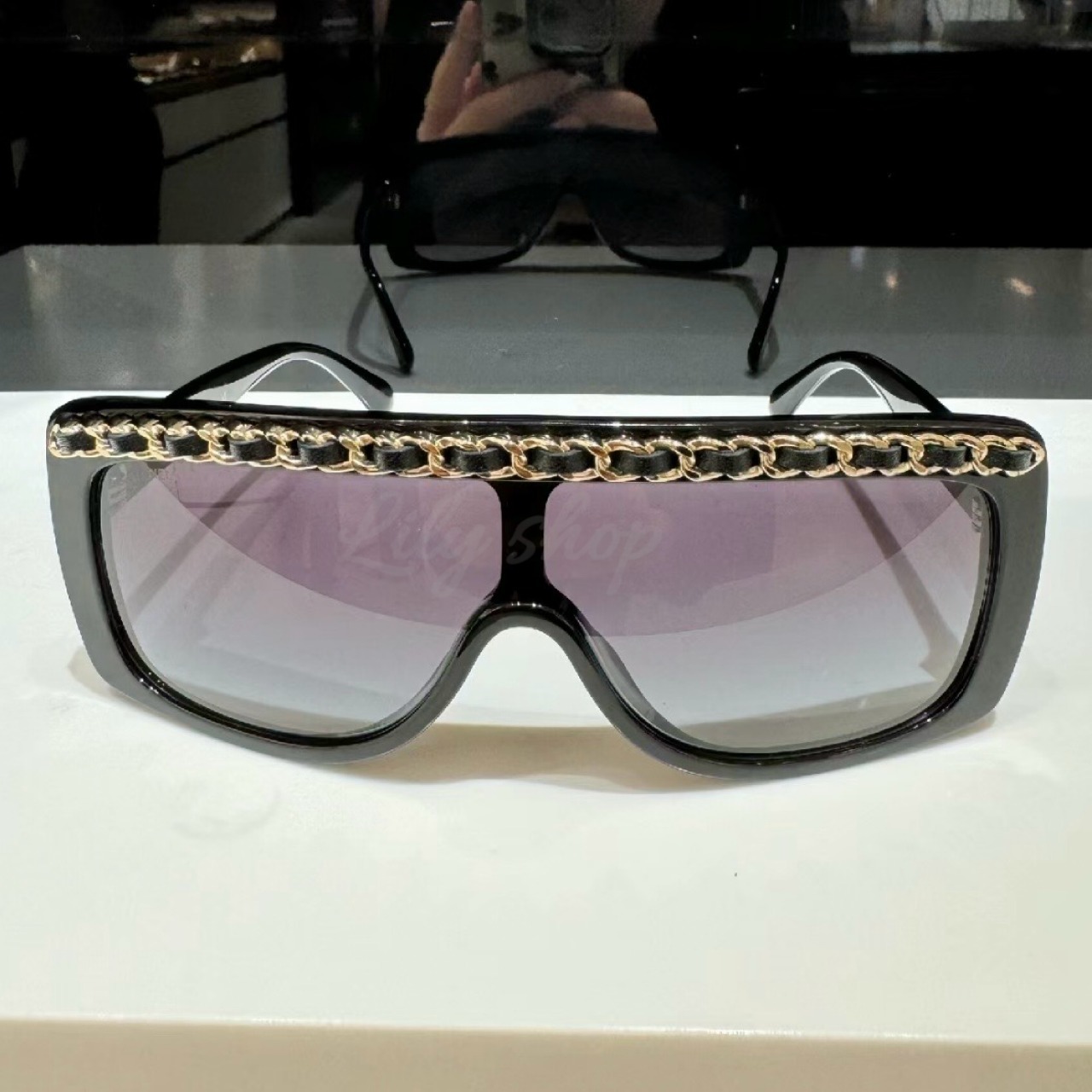 かわいい♪【CHANEL】シャネル シールド シェイプ かわいい♪【CHANEL】シャネル シールド シェイプ