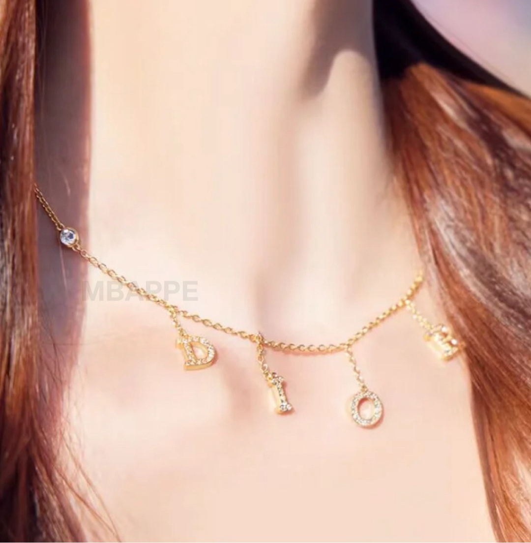 【日本限定！首元が華やかに】Dior★Dio(r)evolution ネックレス 首元でキラキラ煌めく♪【Dior】Dio(r)evolution ネックレス