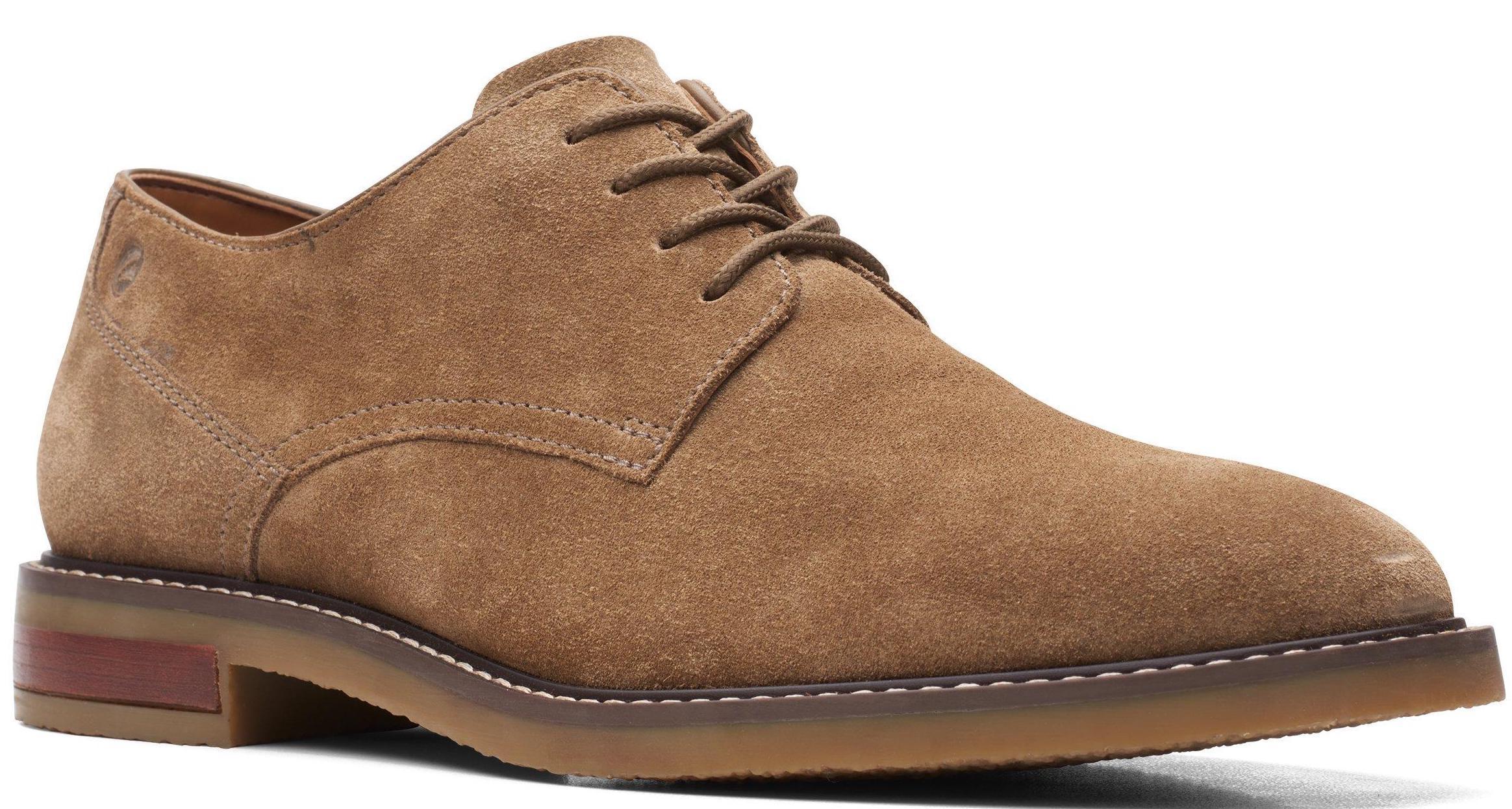 Clarks ビジネス スニーカー オリーブ ブラウン スエード スーツ