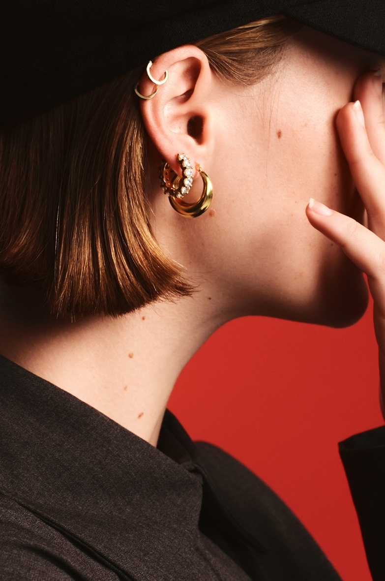 《MONDAY EDITION》 Glittering Golden Hoop Earrings (Midium)